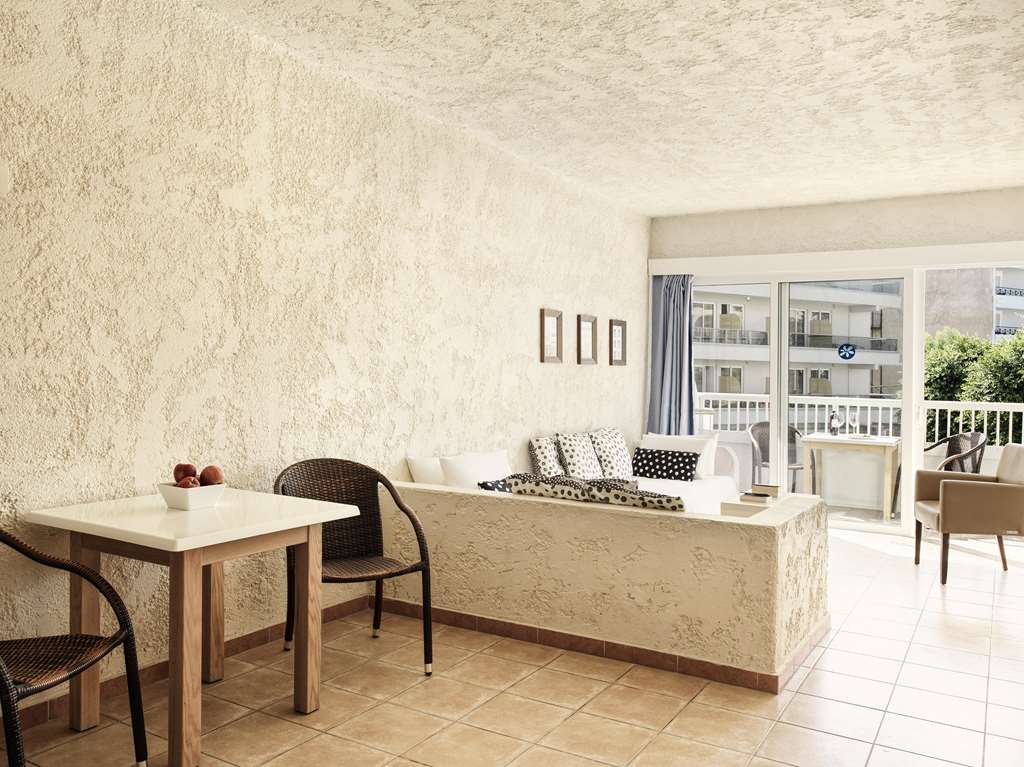 the apartments by esperia