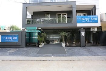 Hotel Sleepy Soul,Gurgaon Sector Area,3 star