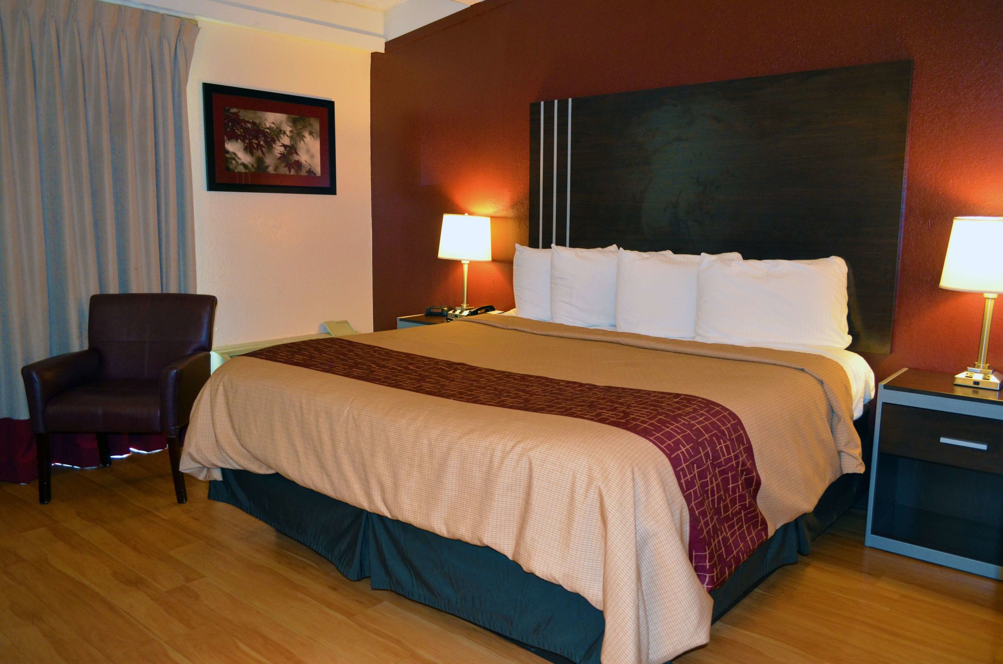 red roof inn lumberton