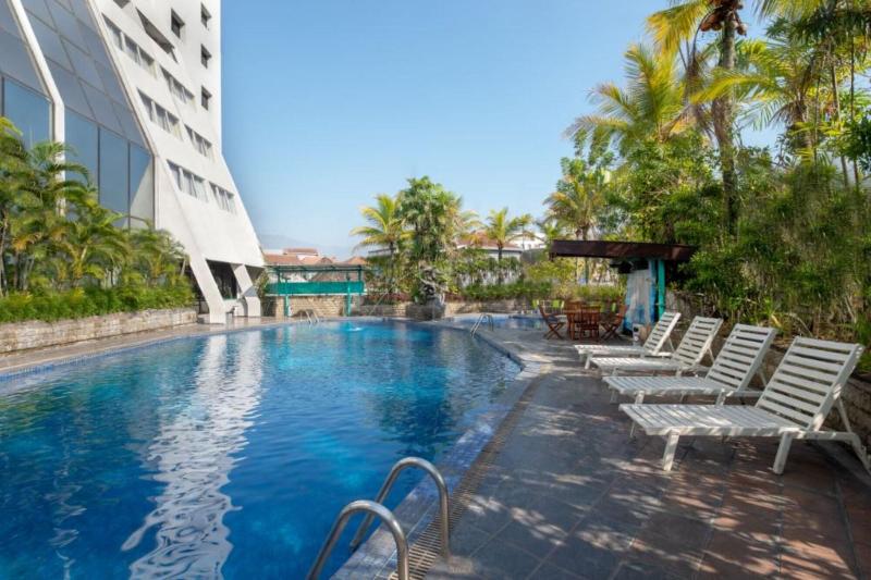 lux tychi hotel malang