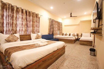 Hotel Babua Hyness By Avadhesh Group Of Hospitality,Haridwar>>Dehradun,3 star