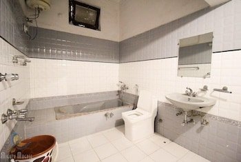 Hotel Babua Hyness By Avadhesh Group Of Hospitality,Haridwar>>Dehradun,3 star