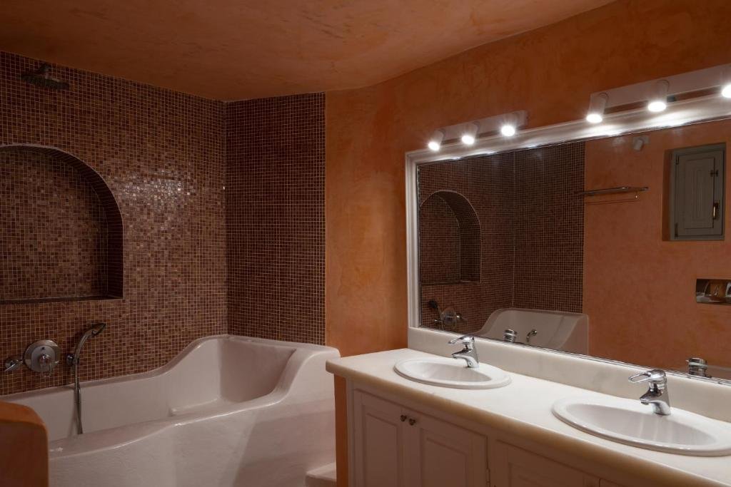 asha luxury suites