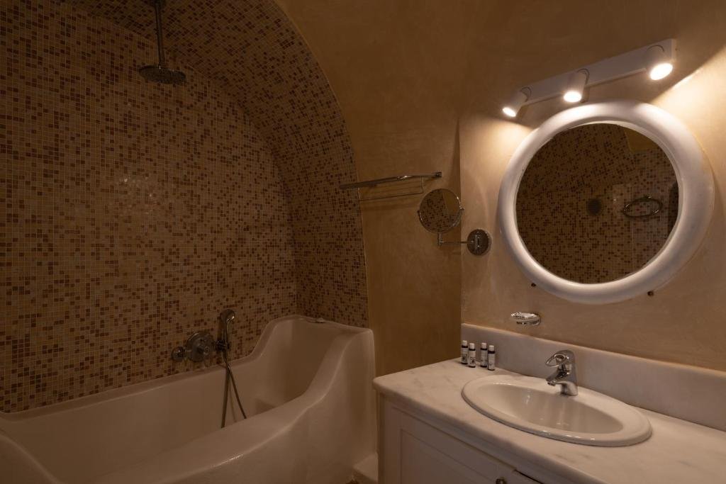 asha luxury suites