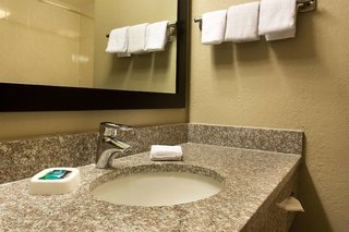 Drury Inn & Suites Cincinnati Sharonville,Glendale>>Cincinnati,3 star
