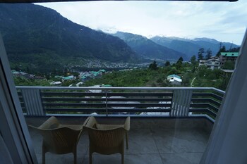 abhilashi residency and spa manali