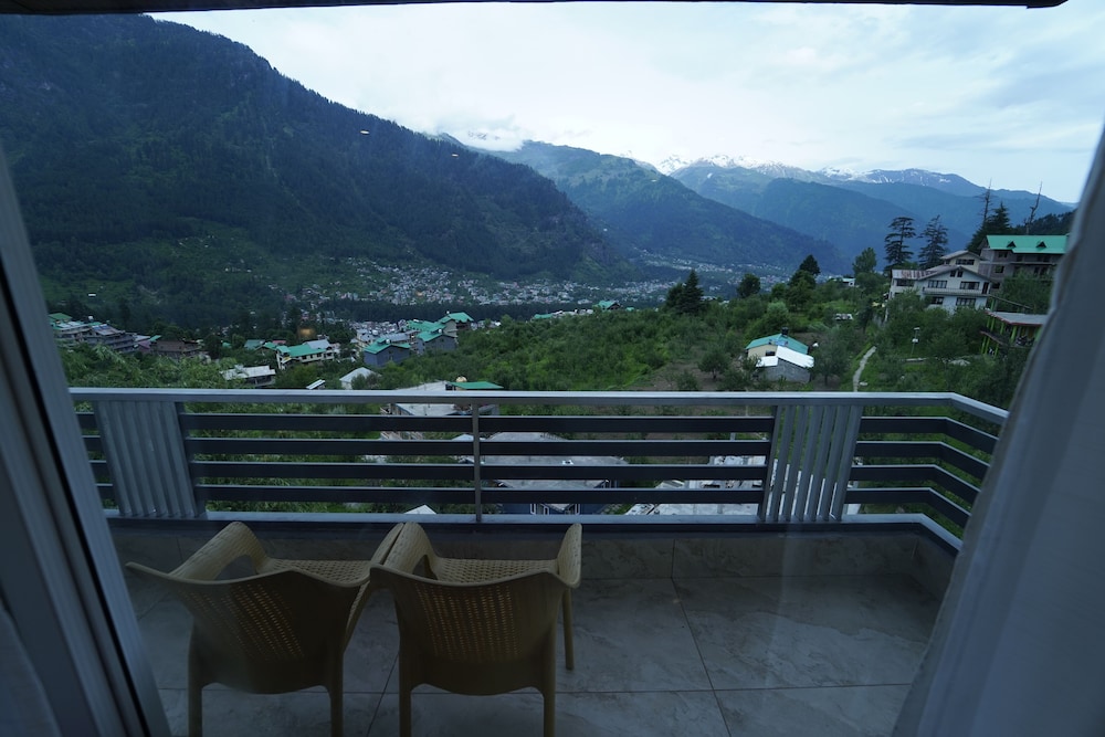 abhilashi residency and spa manali