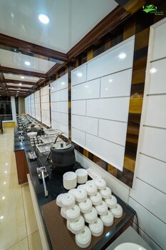 abhilashi residency and spa manali