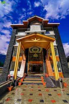 abhilashi residency and spa manali