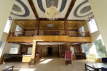 abhilashi residency and spa manali