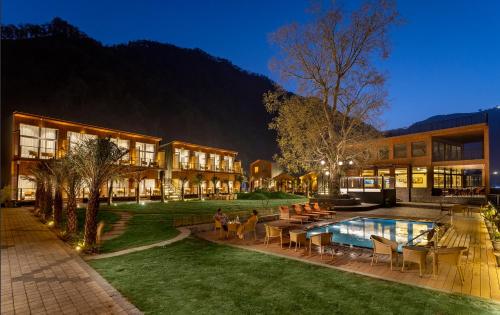 justa luxe rasa retreat and spa rishikesh