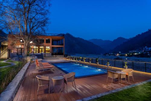 justa luxe rasa retreat and spa rishikesh
