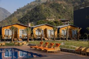 justa luxe rasa retreat and spa rishikesh