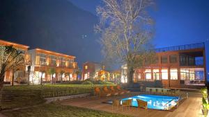 justa luxe rasa retreat and spa rishikesh