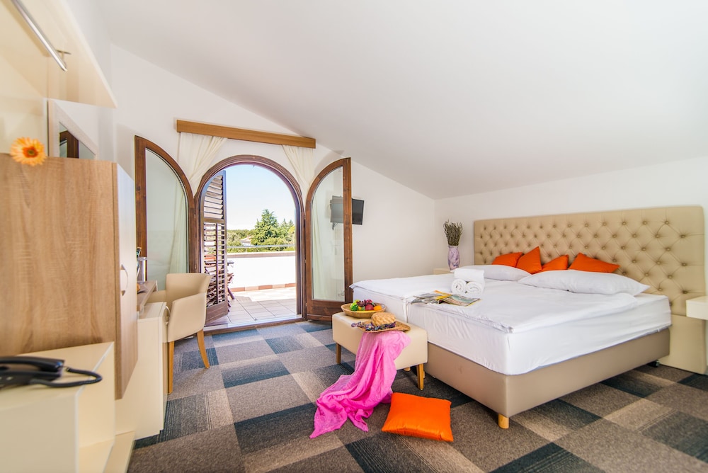 hotel vrsar villa
