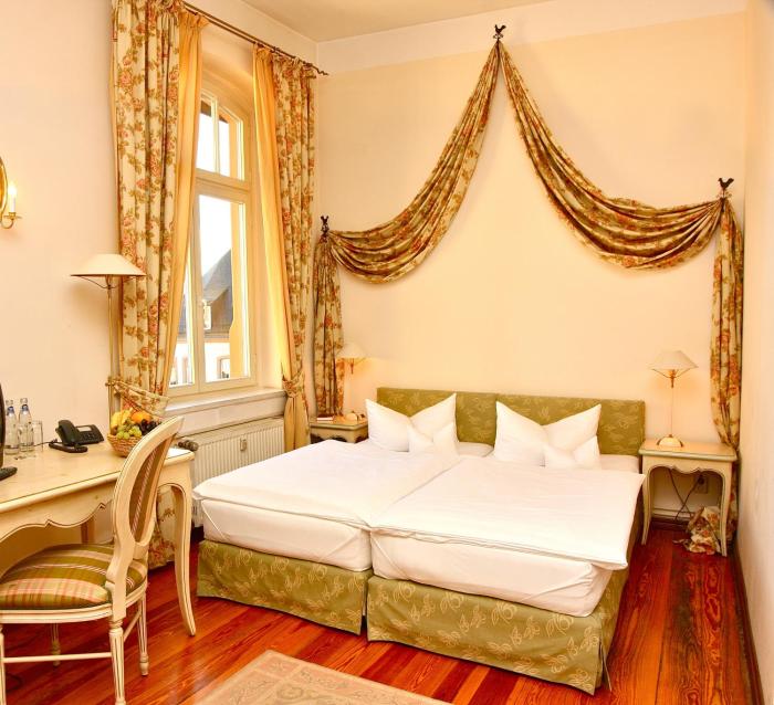 hotel graf von mansfeld