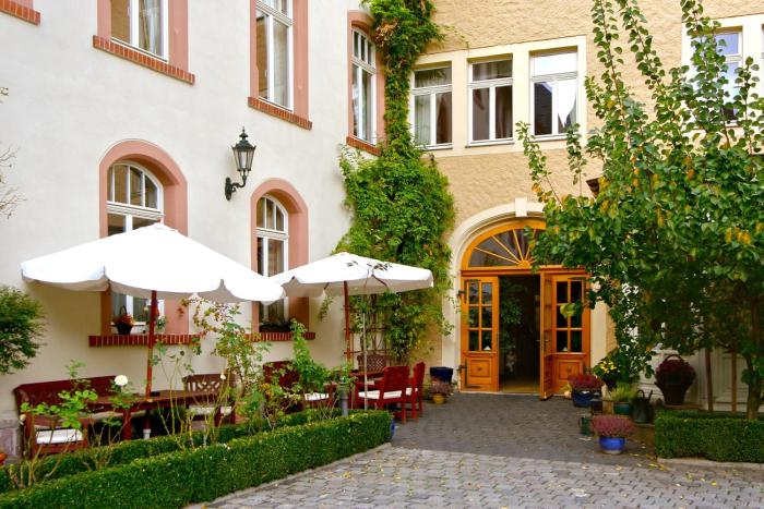 hotel graf von mansfeld