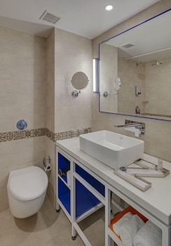 zone by the park infantry bengaluru