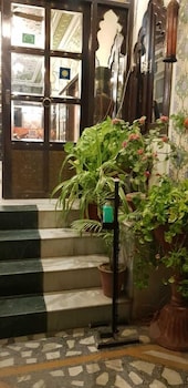 the sunder palace luxury boutique hotel