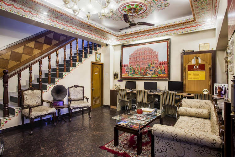 the sunder palace luxury boutique hotel
