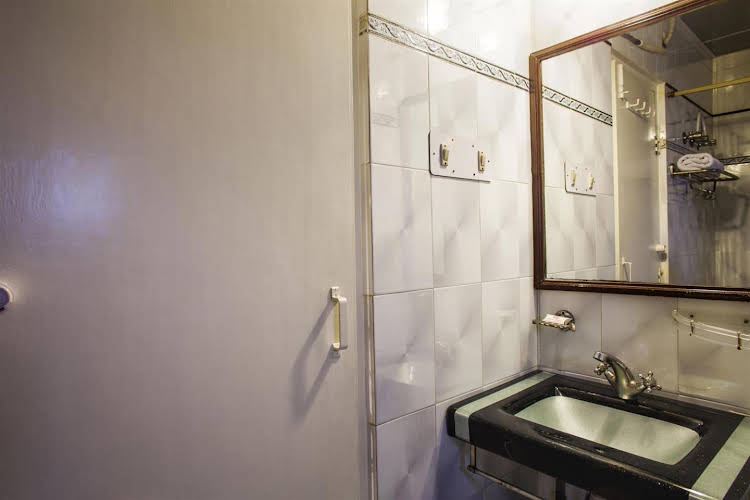 the sunder palace luxury boutique hotel