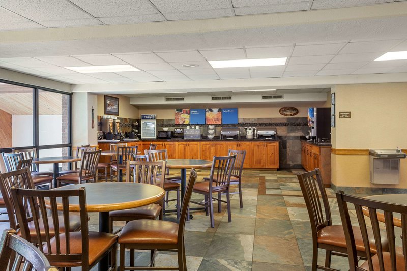 comfort inn at thousand hills