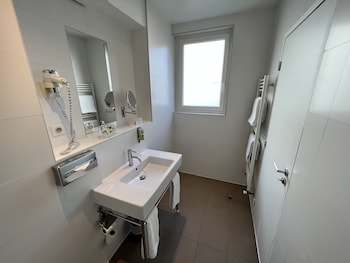 holiday inn paris auteuil by ihg