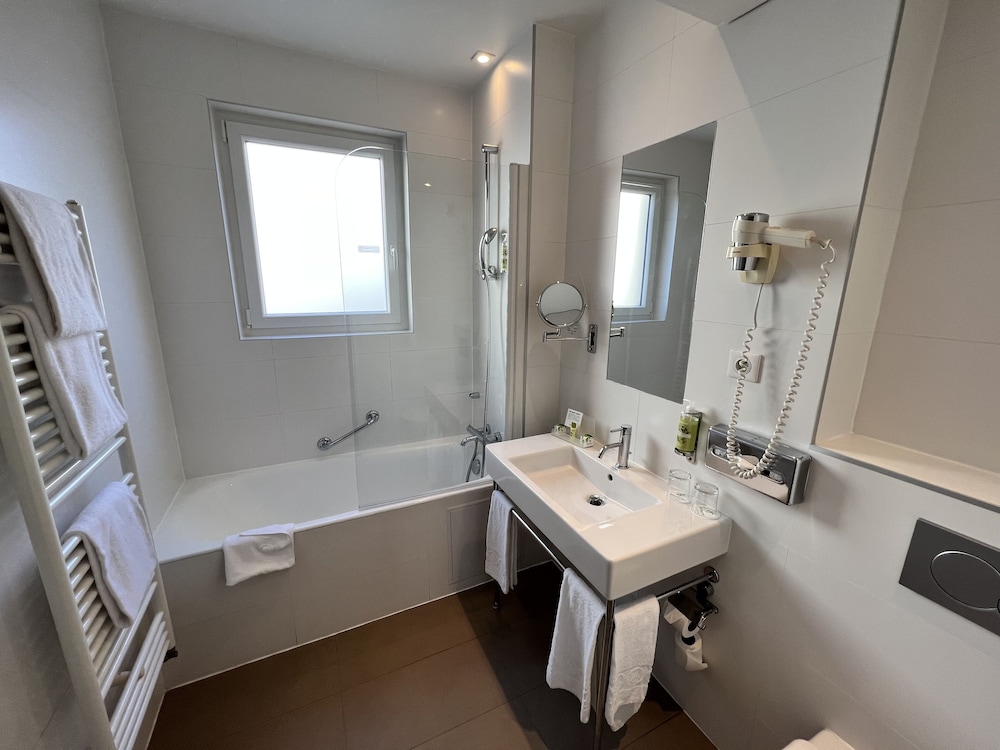 holiday inn paris auteuil by ihg