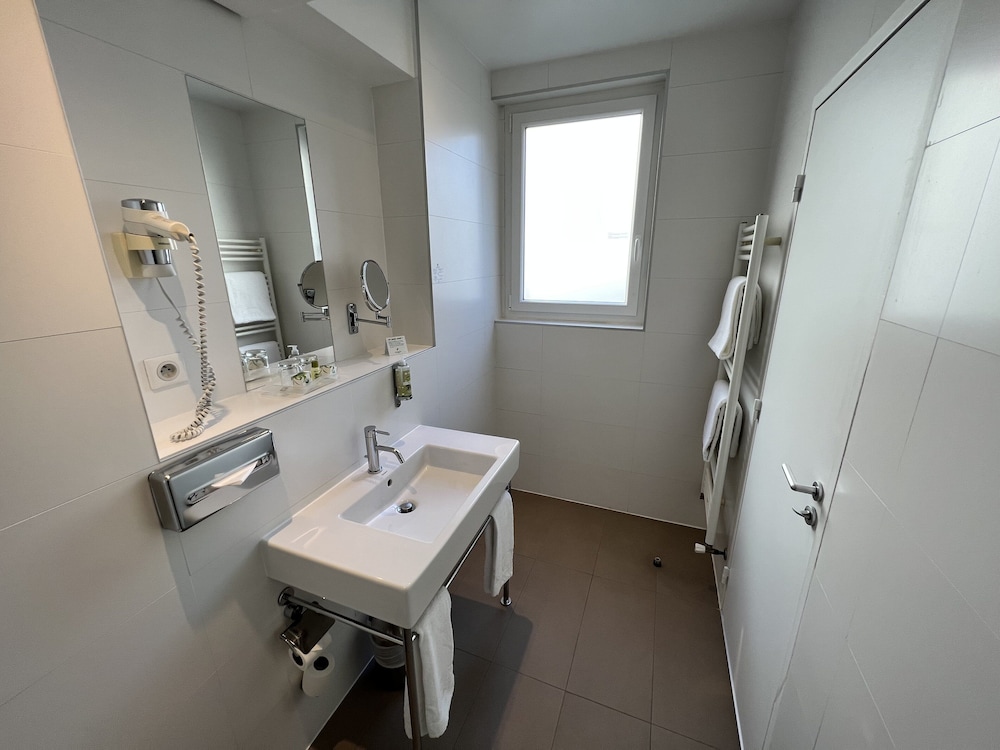 holiday inn paris auteuil by ihg