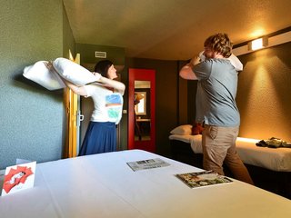 ibis orly chevilly tram 7