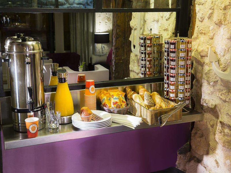 hotel jacques de molay