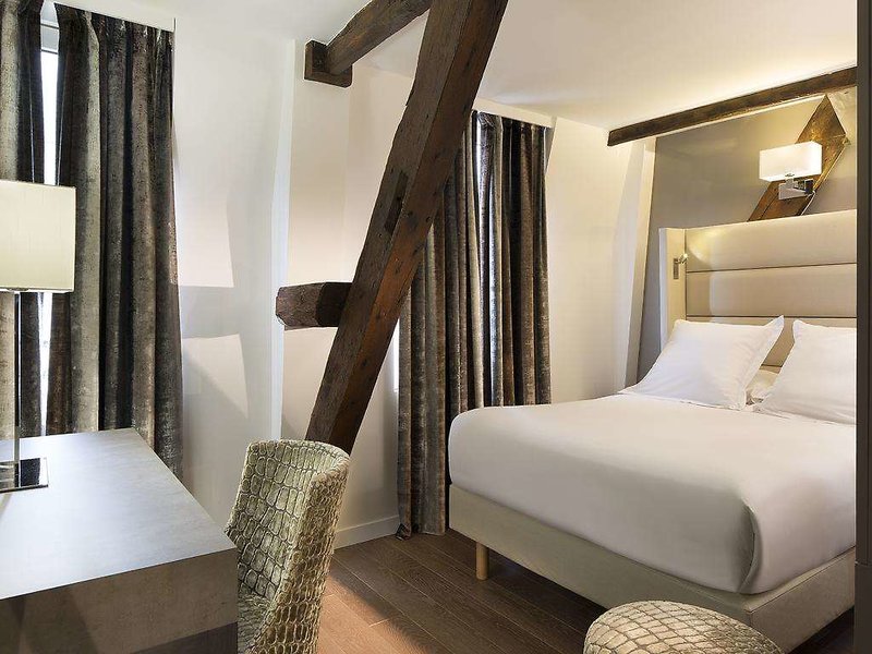 hotel jacques de molay