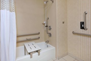 hampton inn detroit southgate