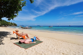 phi phi relax beach resort