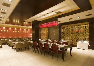 Marmara Hotel Budapest,Danube River>>Budapest,4 star