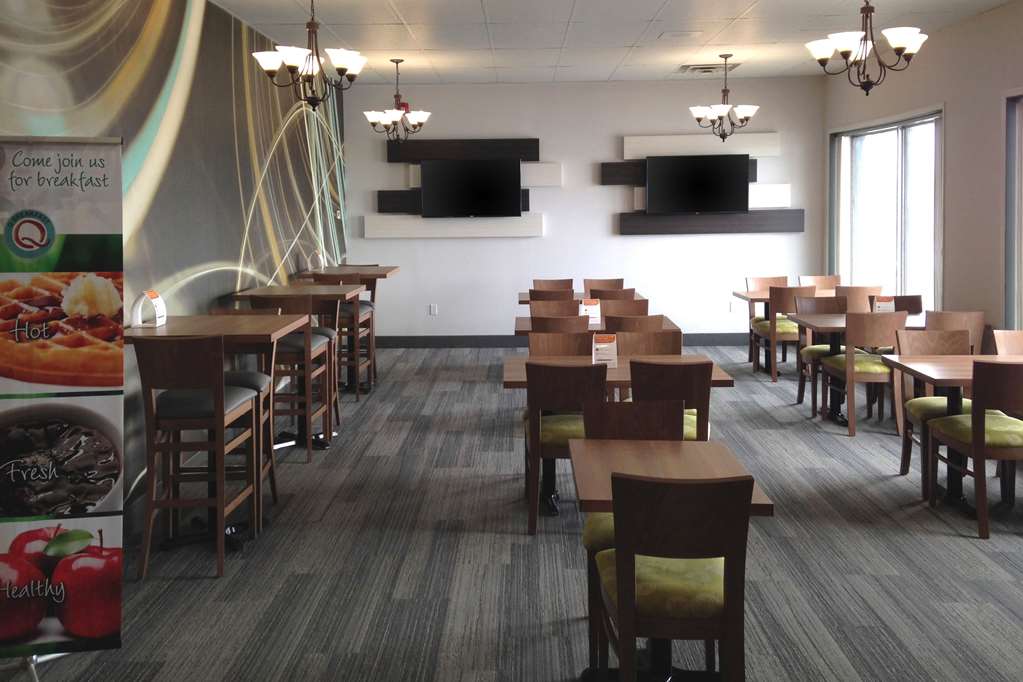 quality inn new liskeard on