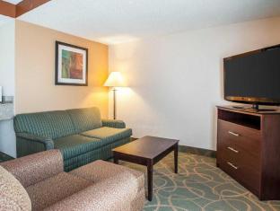 Quality Suites Milwaukee Airport,Wisconsin>>Milwaukee,3 star