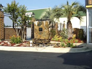 travelers inn and suites