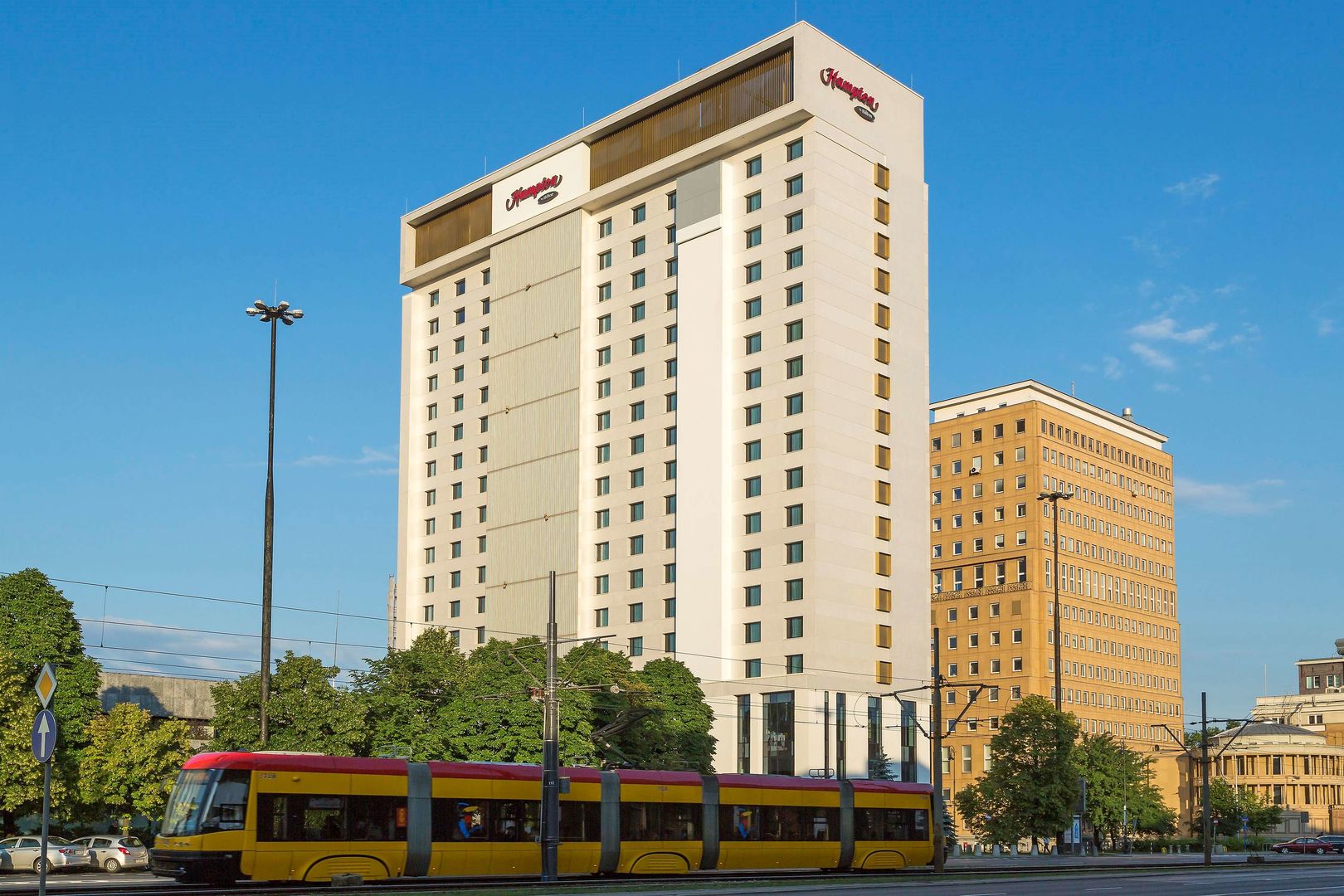 hampton by hilton warsaw city centre
