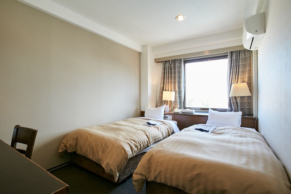 hotel sun plus yutaka