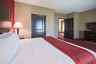 la quinta inn and suites by wyndham boutte