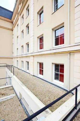premiere classe paris ouest pont de suresnes