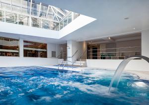 Hotel Oceania Paris Porte De Versailles,Paris>>Issy-Les-Moulineaux,4 star