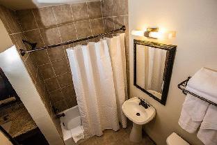 Carlton Oaks Lodge, Ascend Hotel Collection,On A River,3 star