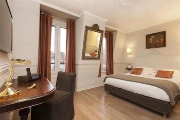 hotel de la porte doree