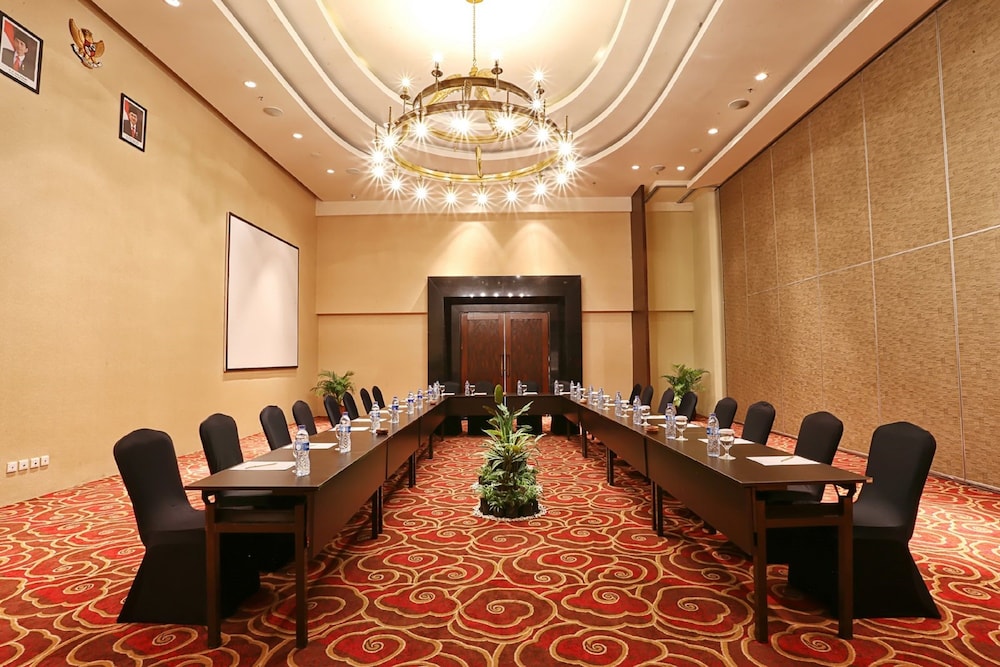 swiss belhotel rainforest