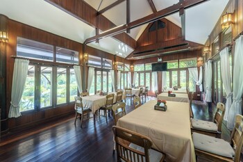 vana varin resort hua hin