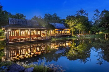 vana varin resort hua hin