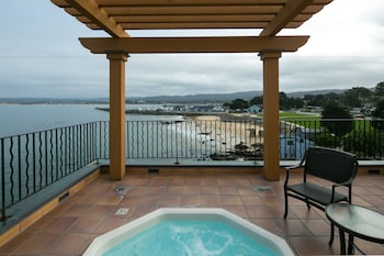 monterey bay inn