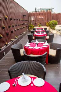 radisson hotel sector 29 gurugram